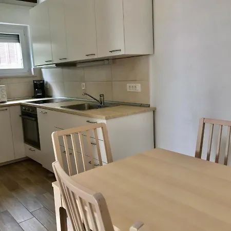 Apartment Tusek Jadranovo