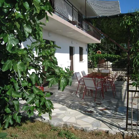 Tusek Apartment Jadranovo
