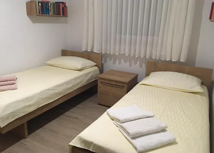 Tusek جادرانوفو