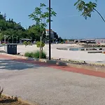 شقة Tusek *
